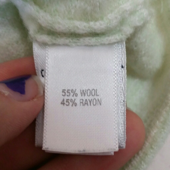 **SALE** ST. JOHN SPORT cropped sweater vest M - Picture 5 of 7